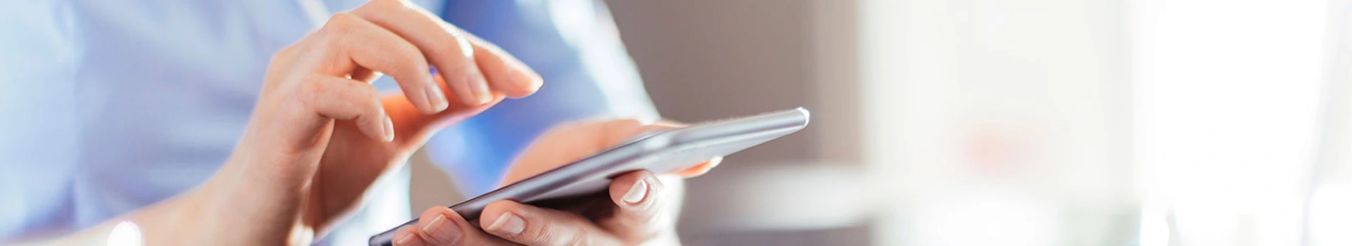 हमसे संपर्क करें